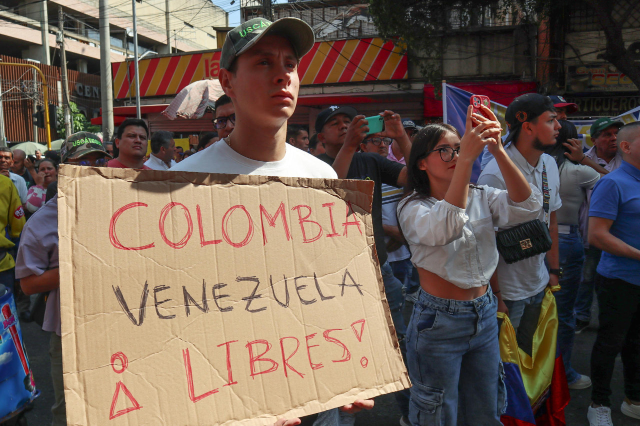 Álvaro Uribe repudió la investidura presidencial de Nicolás Maduro. Foto: EFE/Mario Caicedo.