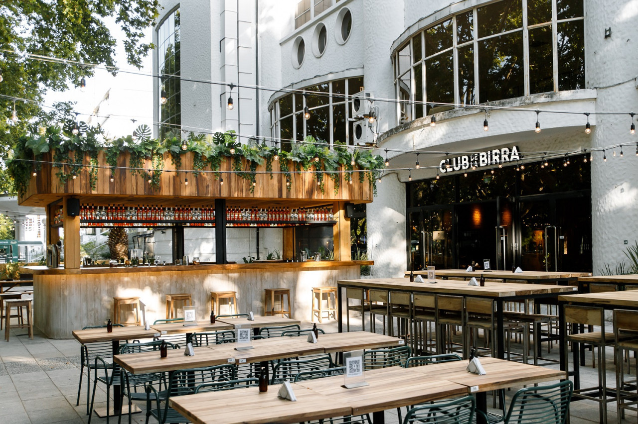 Restaurantes  con jardines: El club de la birra. Foto: Prensa