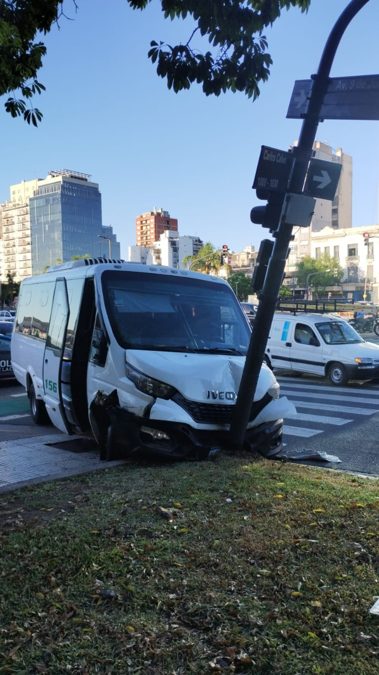 Choque en la avenida 9 de Julio. Foto: X/bagliettoc