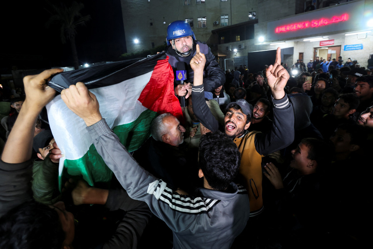 Los palestinos celebran el acuerdo de tregua en la Franja de Gaza. Foto: Reuters.