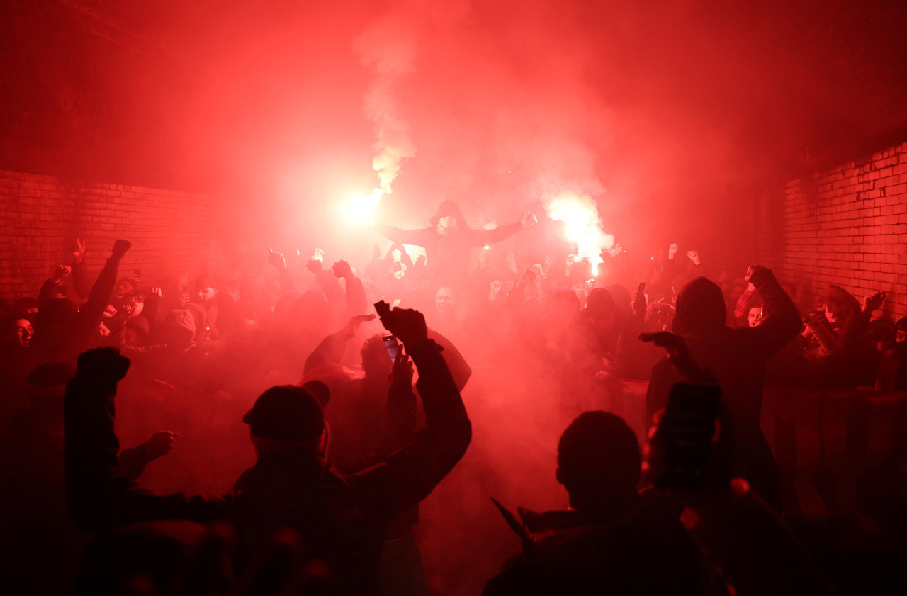 La locura de los hinchas del Arsenal. Foto: Reuters.