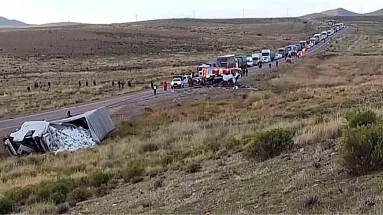 Seis fallecidos tras un choque en Jujuy. Foto: X/@jotaleonetti