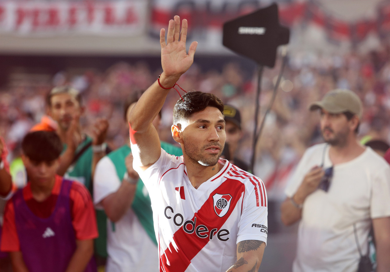 Gonzalo Montiel en la presentación de los refuerzos de River en el Monumental. Foto: NA.