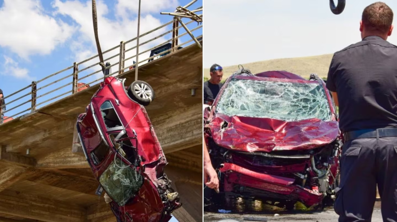 Auto rescatado del agua en Bahia Blanca. Fuente: Gentileza 0221