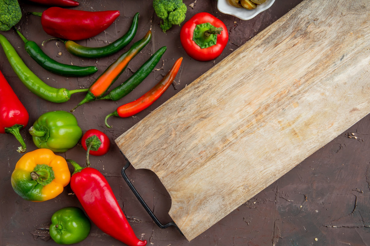 Tabla para la carne de asado. Foto: Freepik