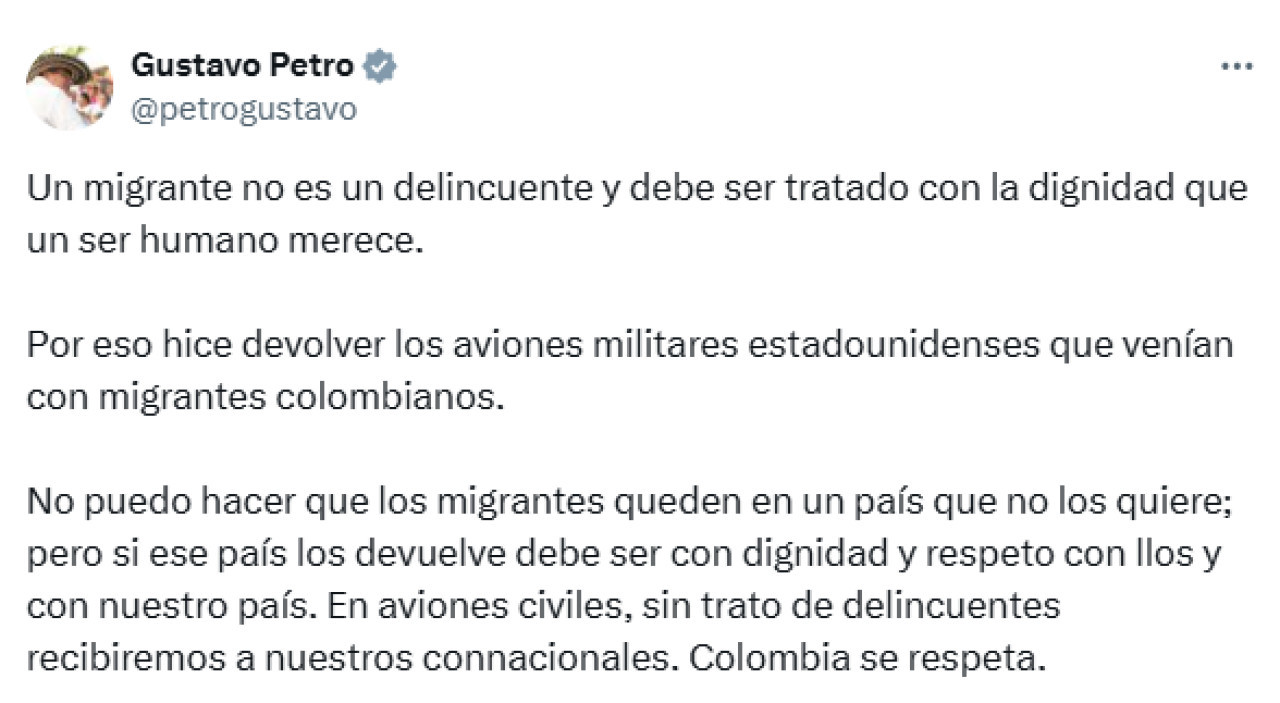 Tuit de Gustavo Petro contra el maltrato de deportados colombianos. Foto: X/@petrogustavo.