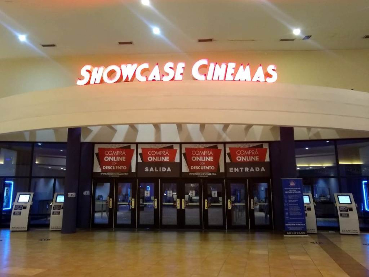 Actualmente funcionan los cines Showcase. Foto: castelar-digital