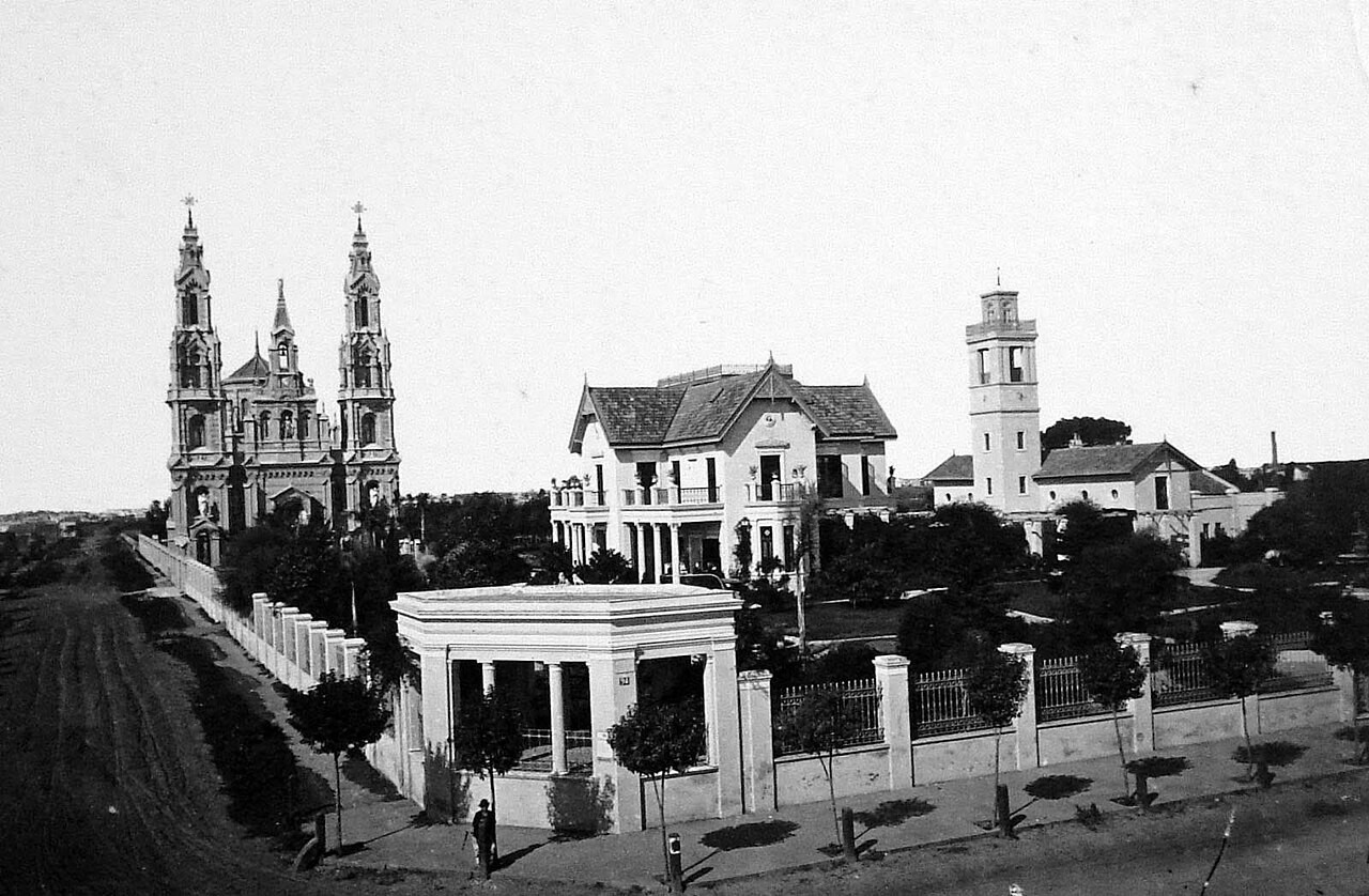 Lugar de la tragedia. La casa de descanso de la familia Guerrero, en Barracas, cuando ya existía la iglesia Santa Felicitas