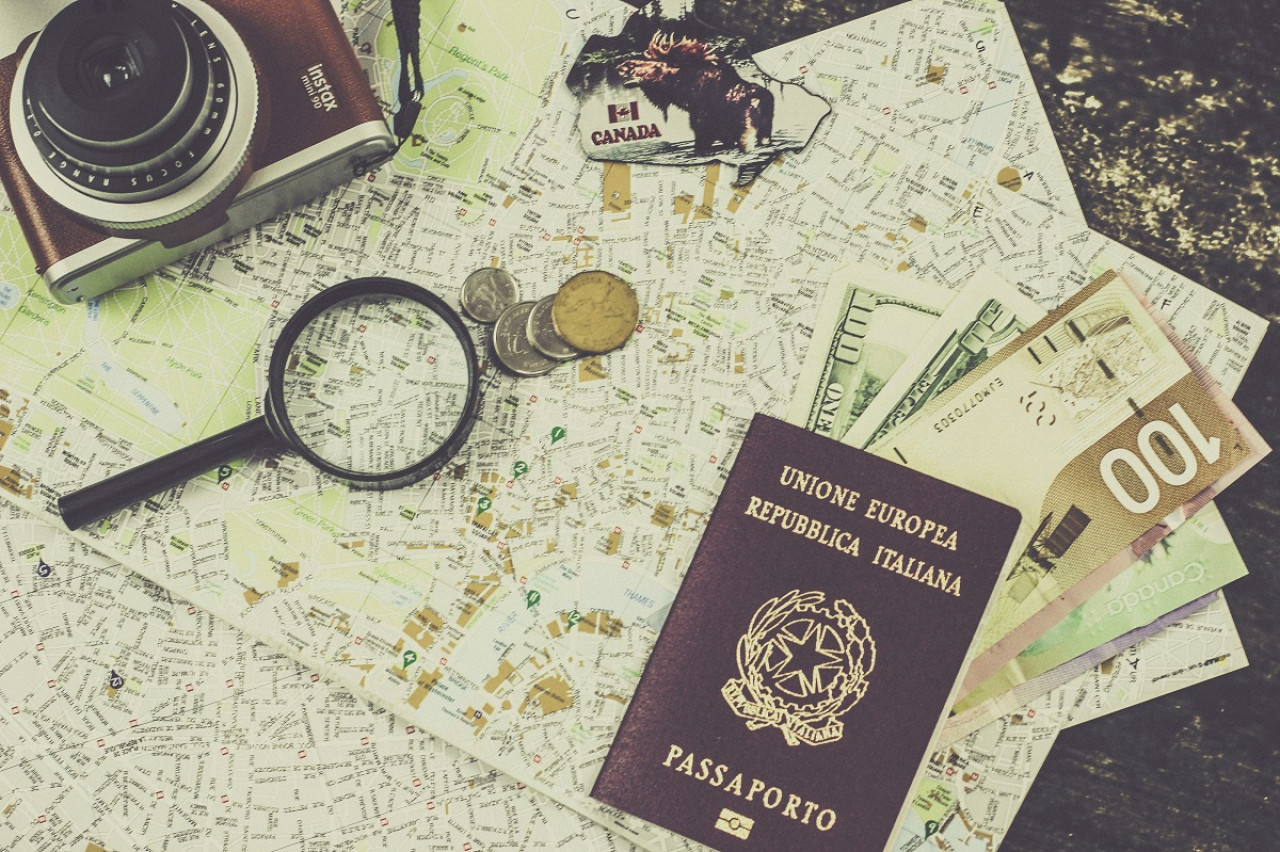 Pasaporte italiano. Foto: Unsplash.