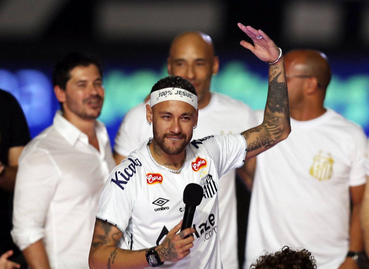 Neymar volvió al Santos. Foto: Reuters/Carla Carniel