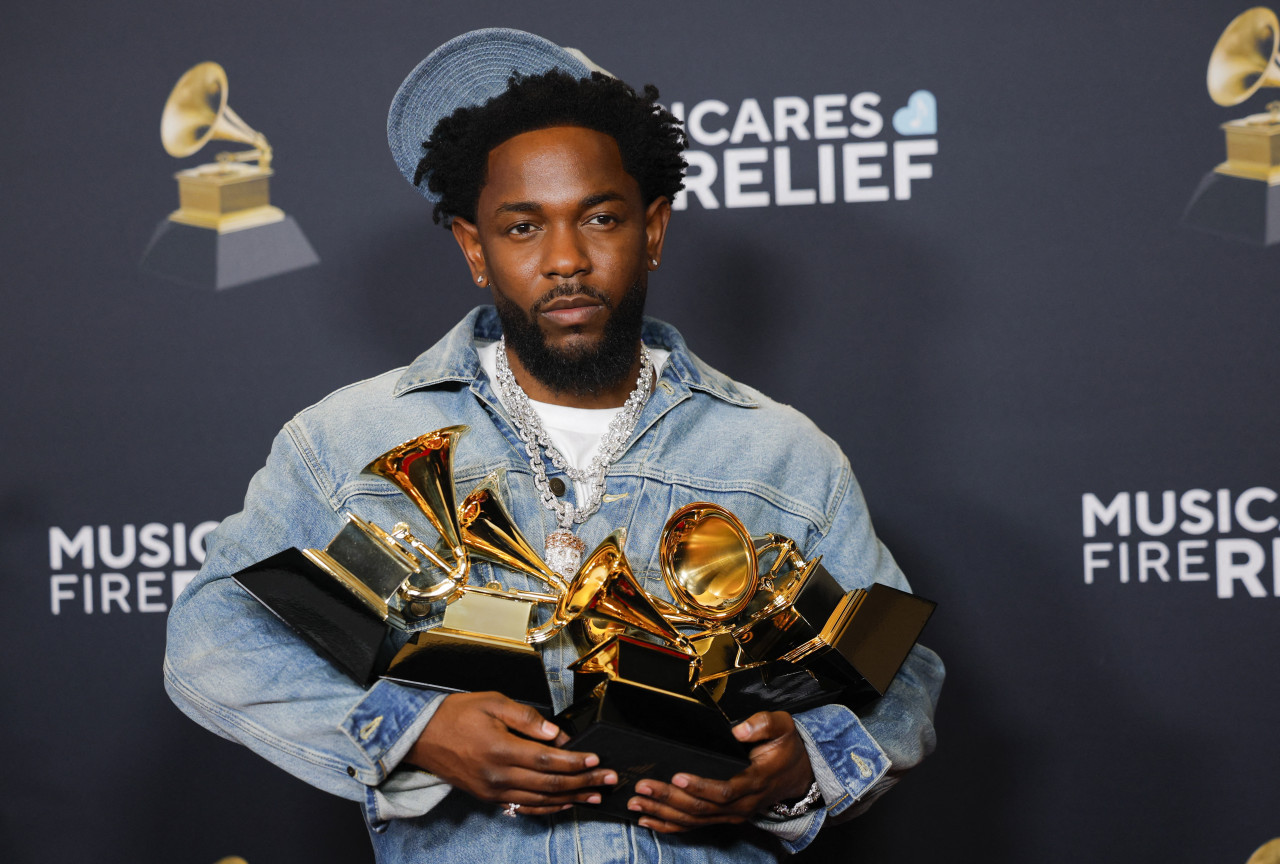 Kendrick Lamar en los Premios Grammy. Foto: REUTERS/Mike Blake