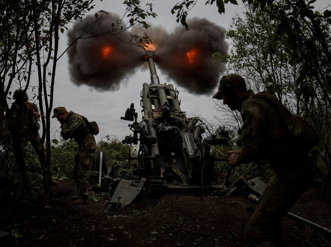 Soldados ucranianos en guerra contra Rusia. Foto: Reuters (Gleb Garanich)