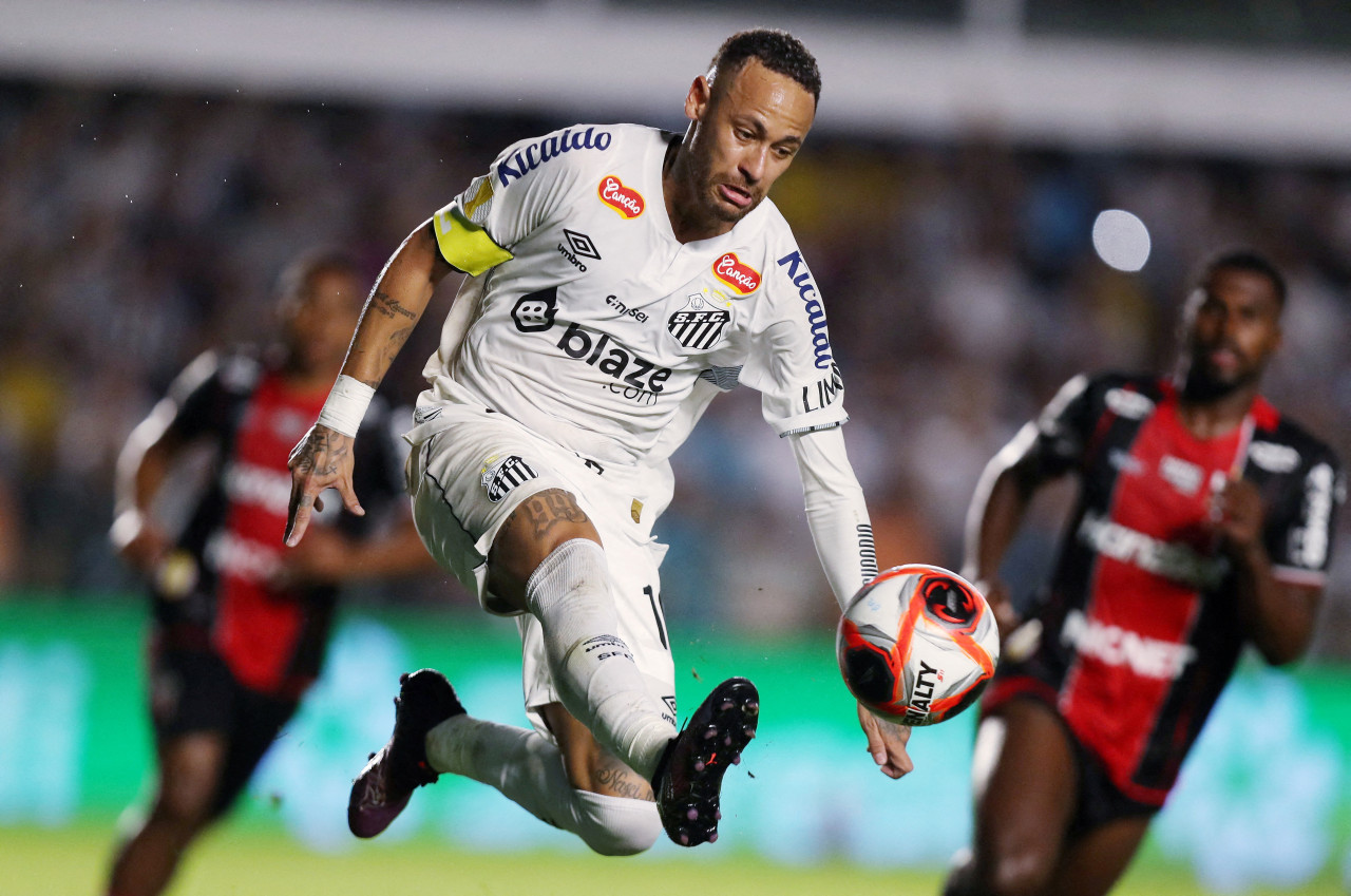 Neymar volvió al Santos. Foto: Reuters/Carla Carniel.