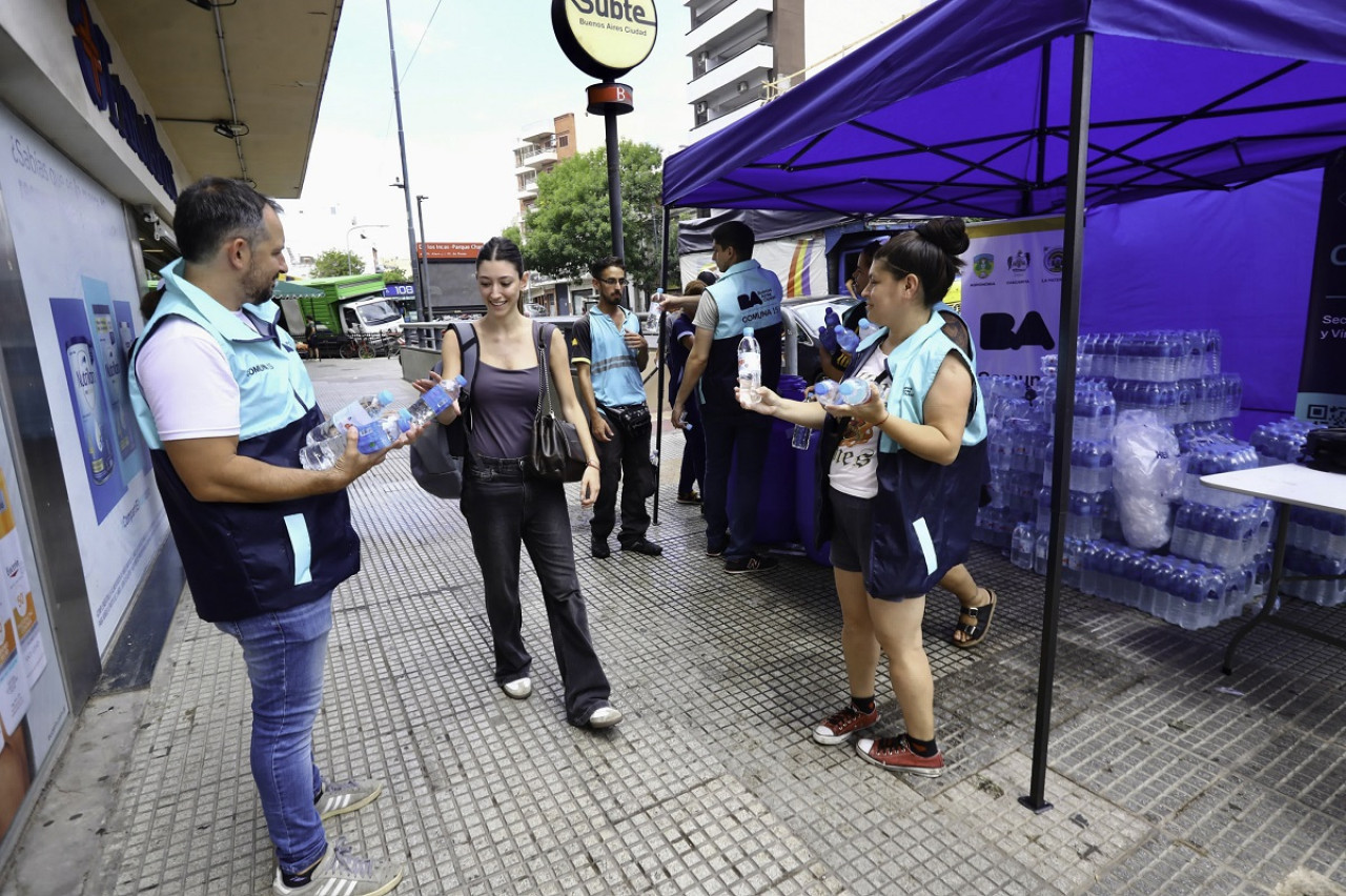 Operativo "anticalor" en AMBA. Foto: Prensa GCBA.