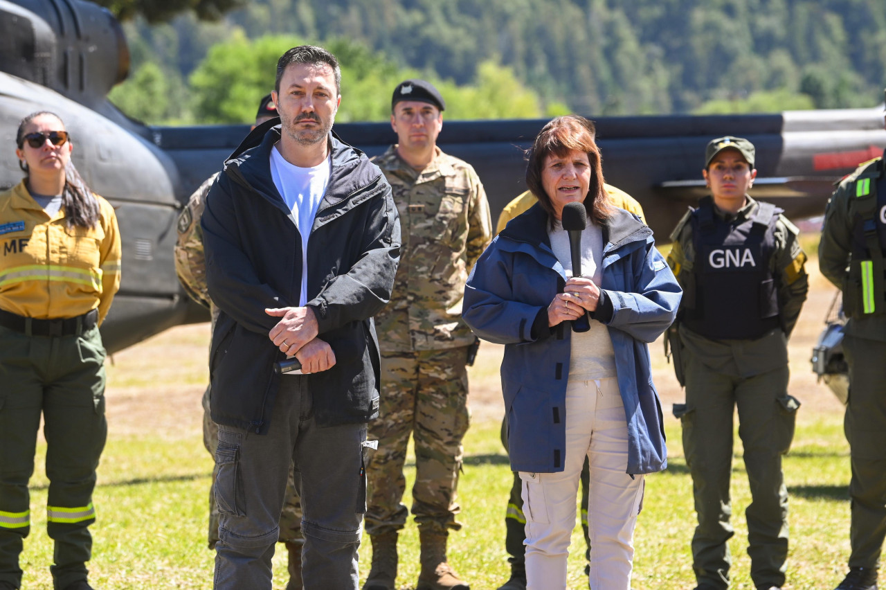 Patricia Bullrich y Luis Petri en El Bolsón.