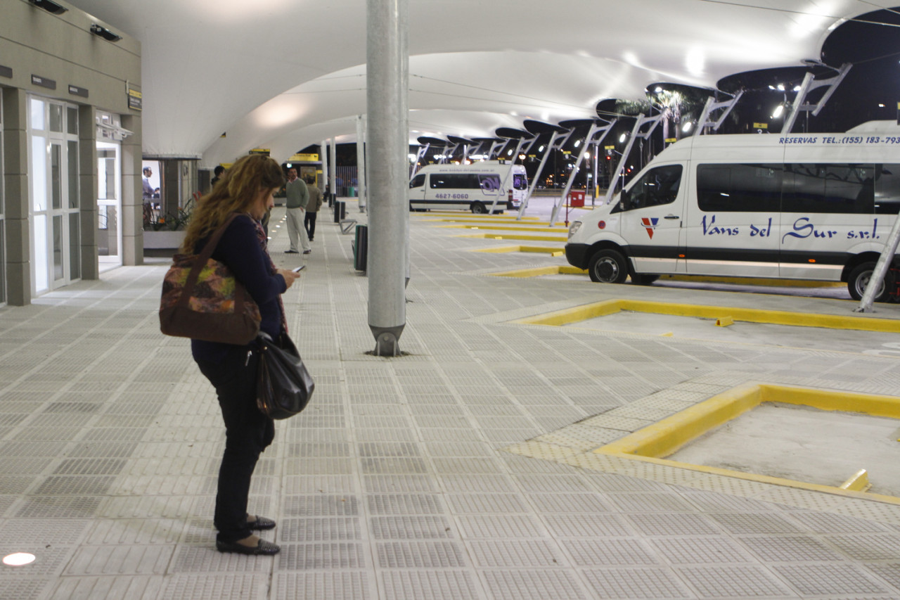 La terminal de combis de Puerto Madero cierra sus puertas. Foto: Gobierno de la Ciudad