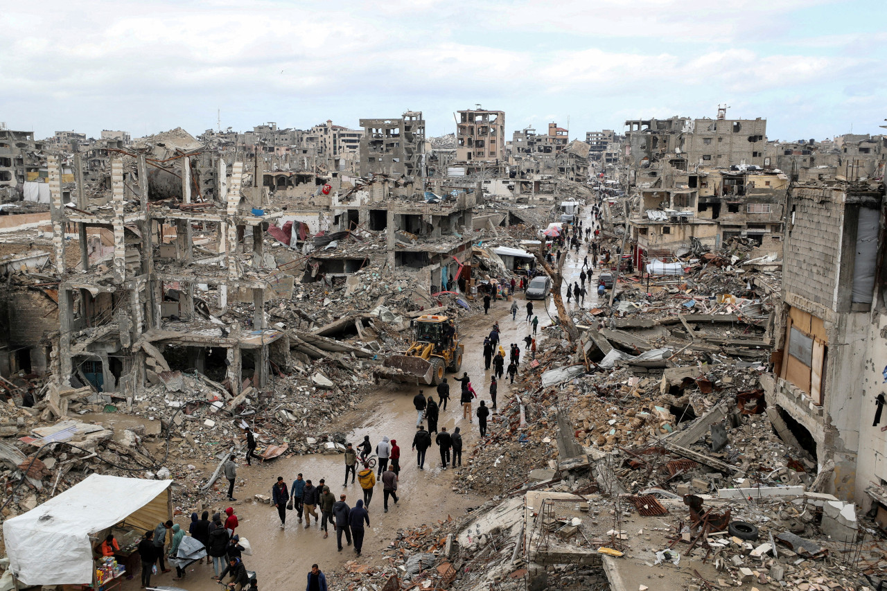 Miles de personas perdieron sus hogares en la Franja de Gaza. Foto: Reuters/Dawoud Abu Alkas.