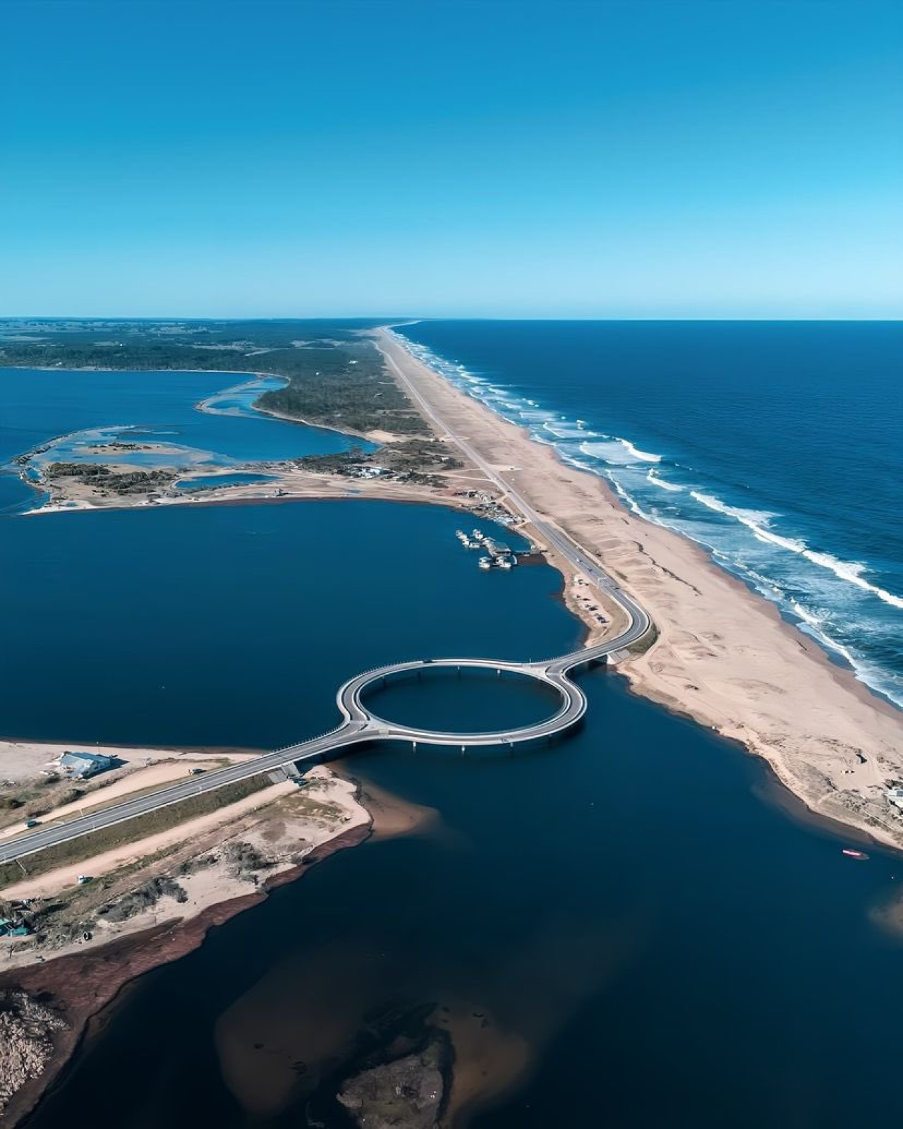 Puente Laguna Garzón. Foto X @Uy_Paisajes