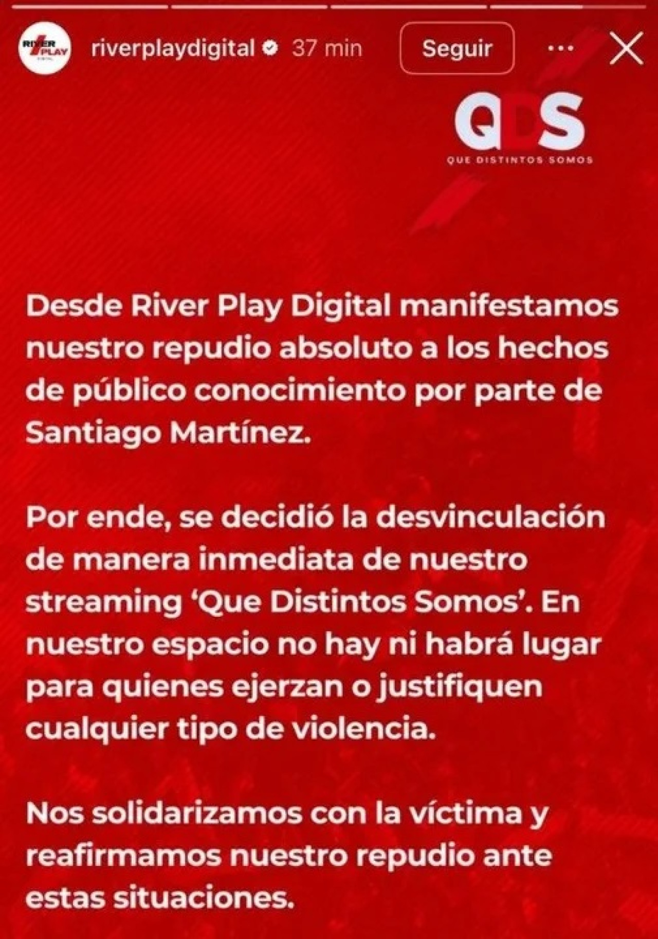 Comunicado desde un canal de streaming tras la denuncia contra Santiago Martínez de Love is Blind. Foto: @riverplaydigital.