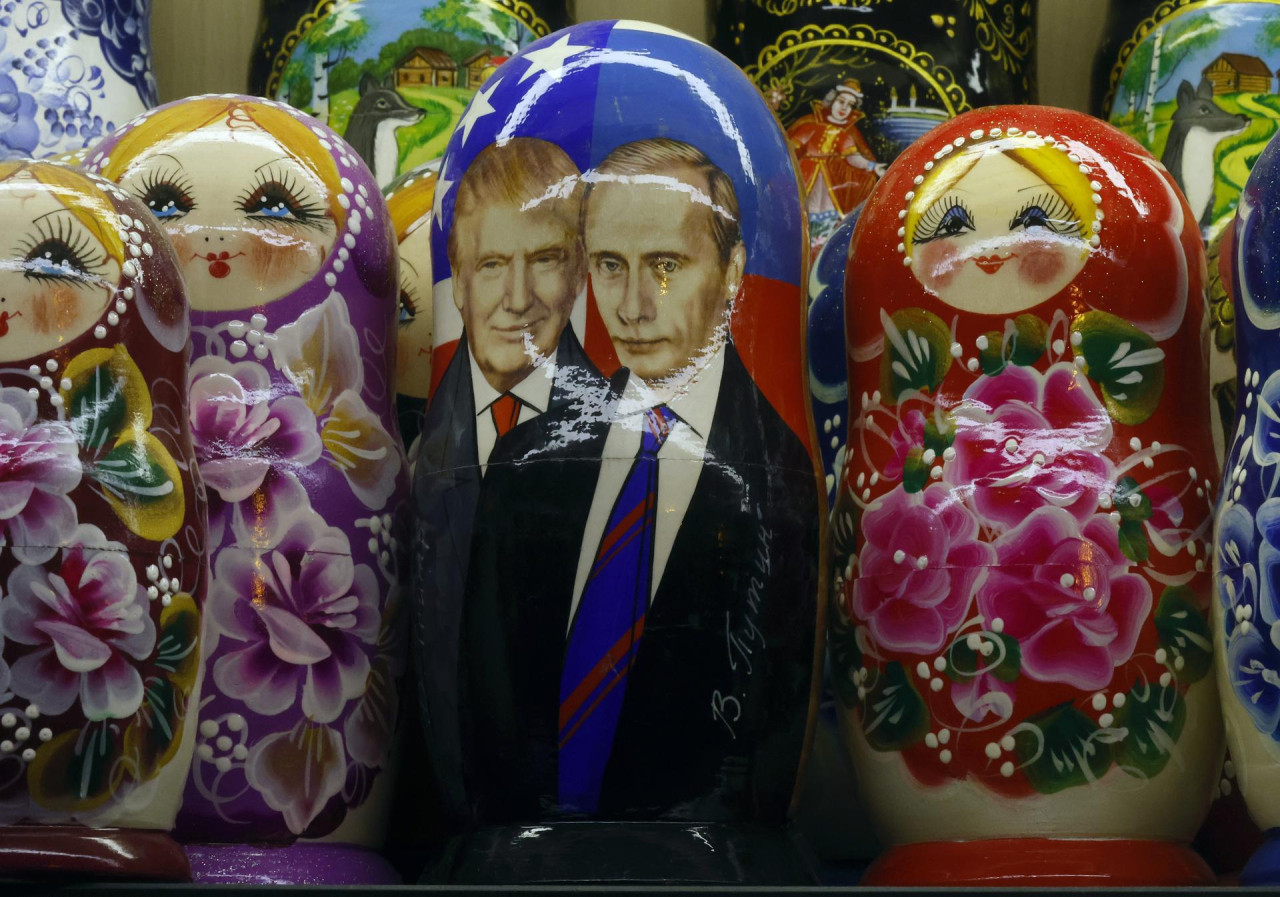 Preparan la cumbre entre Donald Trump y Vladimir Putin. Foto: EFE/Anatoly Maltsev