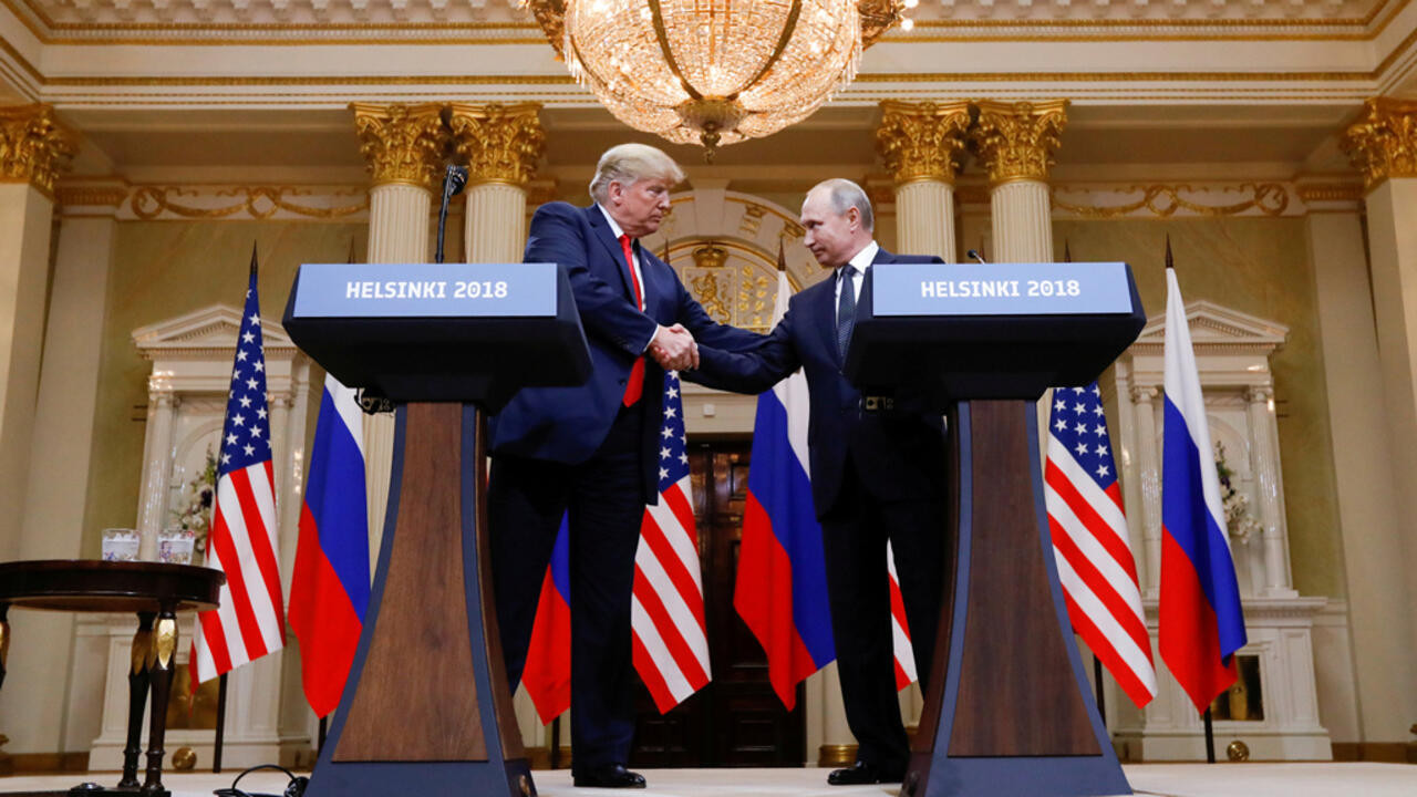 Donald Trump y Vladimir Putin en una cumbre en Helsinki, 2018. Foto: Reuters/Kevin Lamarque