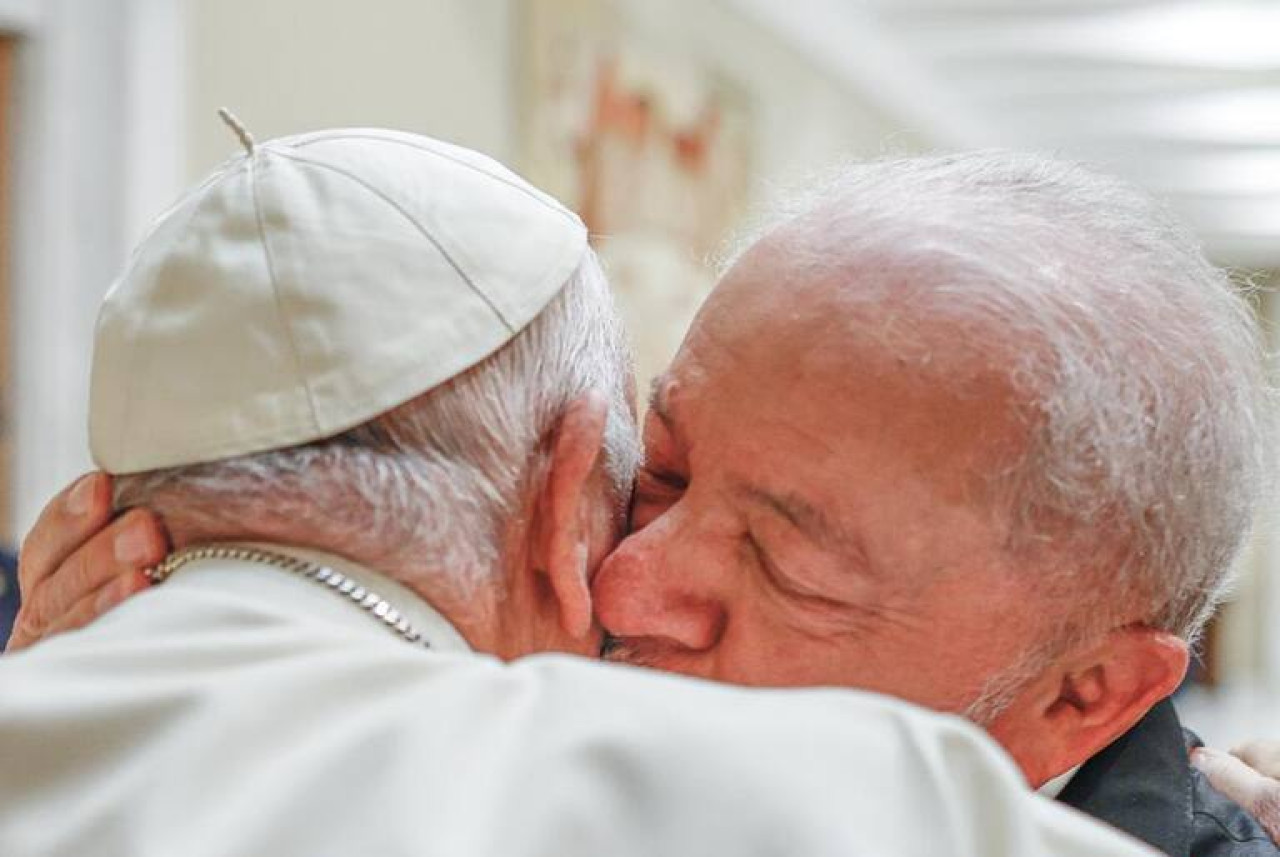 Lula da Silva y el Papa Francisco. Foto: Presidencia de Brasil.