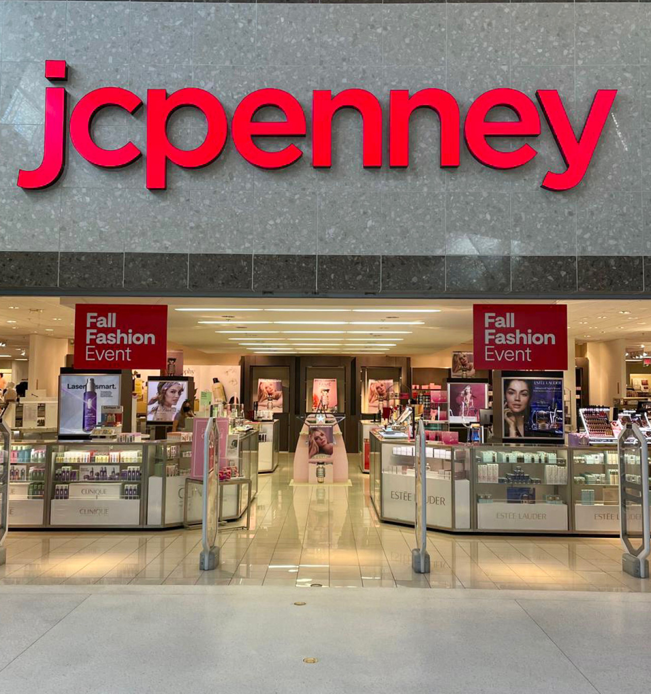 JCPenney. Foto Instagram @plazadelnortepr