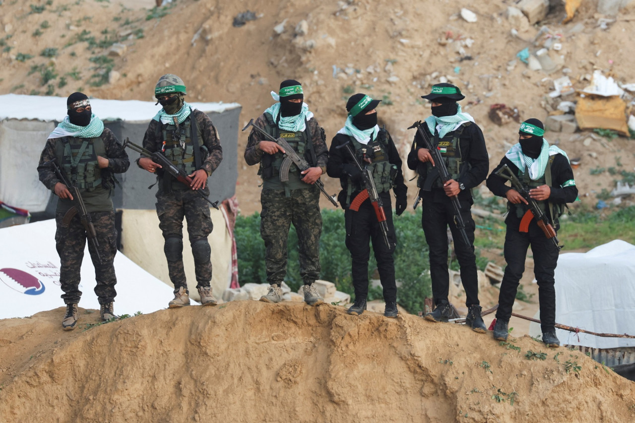 Milicianos del grupo terrorista Hamás. Foto: Reuters/Ramadan Abed