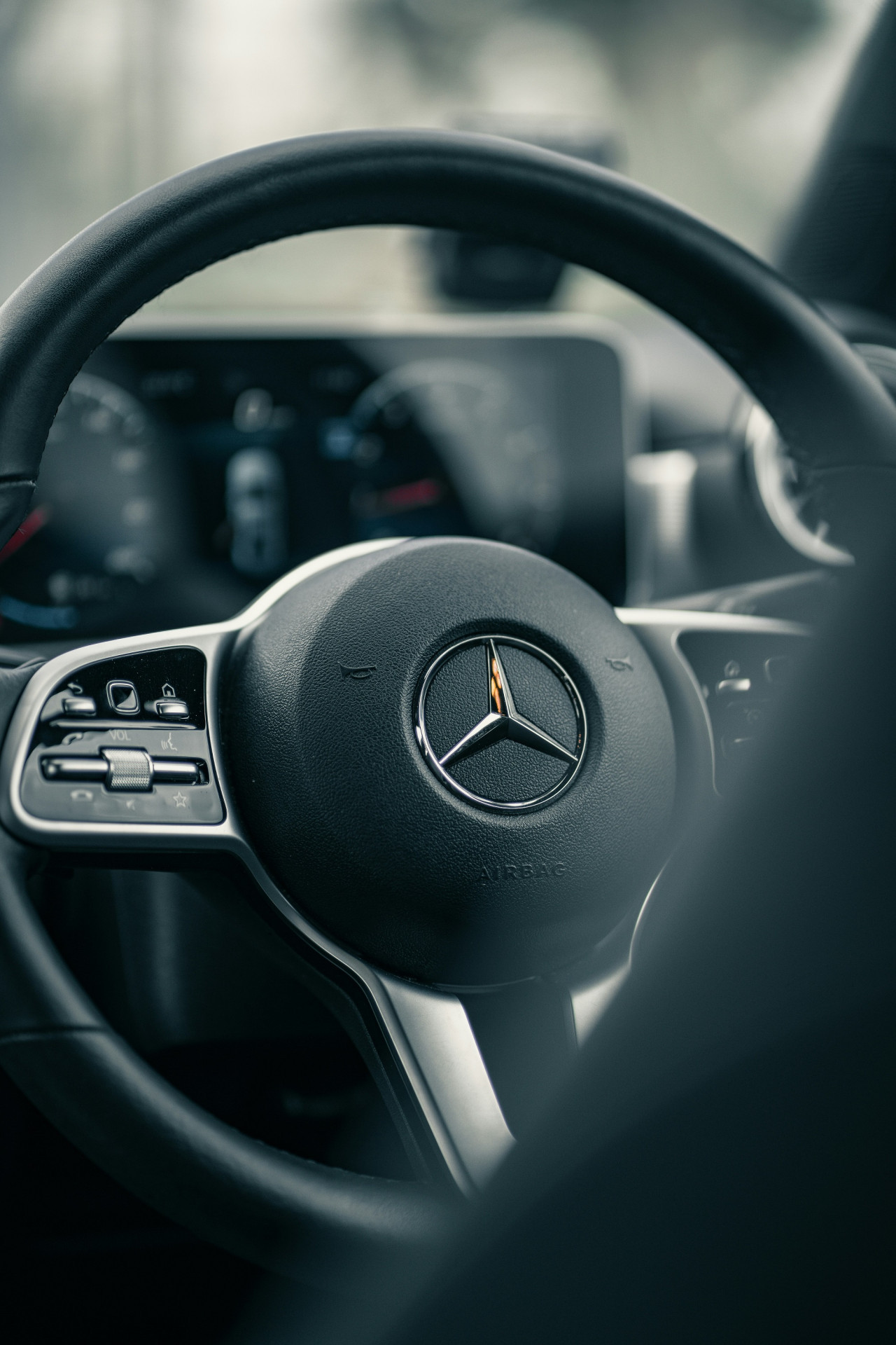 Mercedes Benz. Foto Unsplash