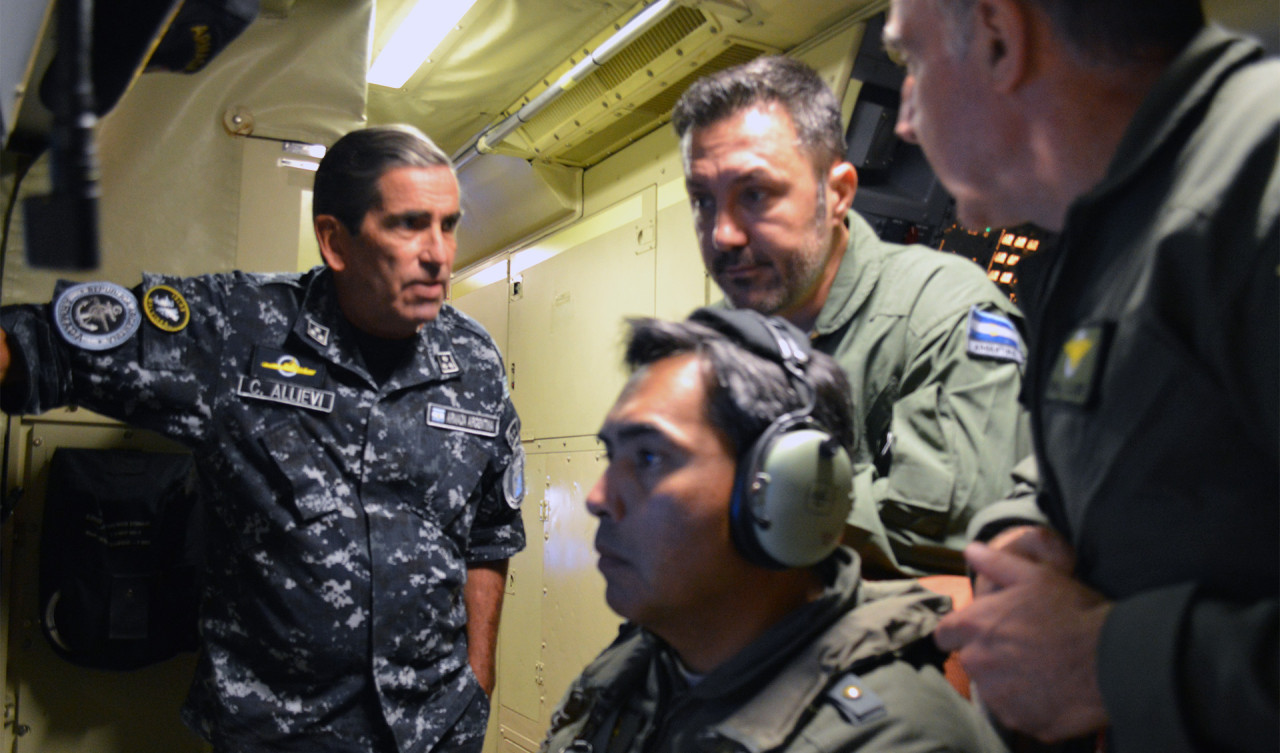 Operación de la Armada Argentina sobre espacios marítimos. Foto: @armadaargentinaof.