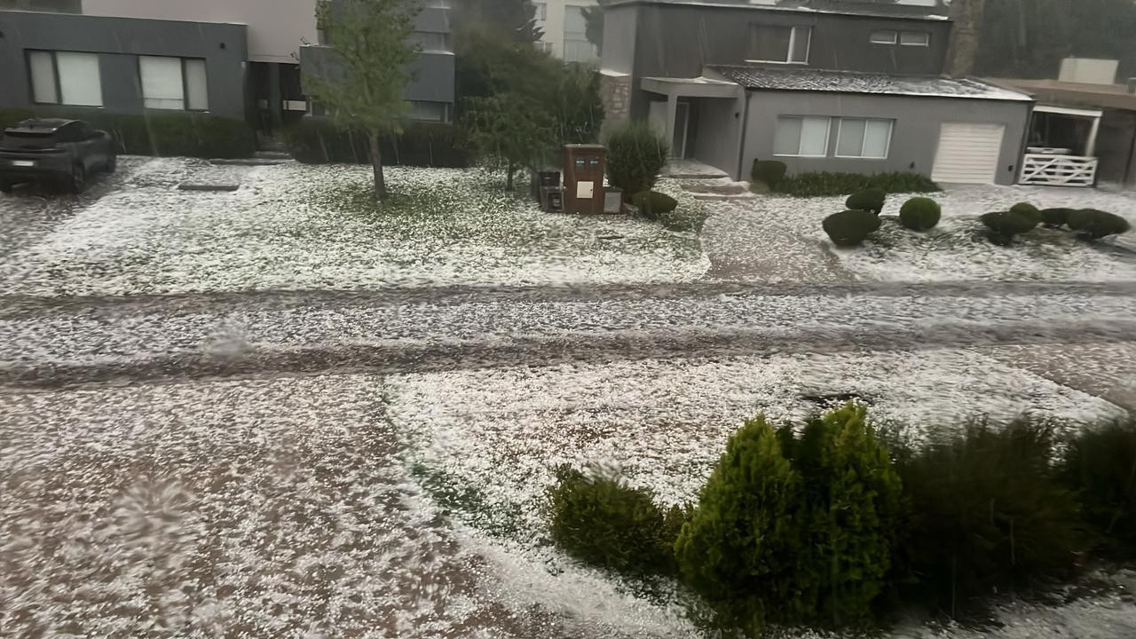 Temporal de granizo en Mar del Plata. Foto: X.