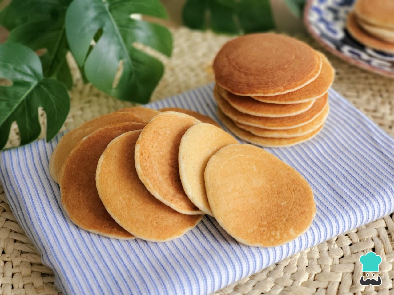 Blinis, las tradicionales tortitas rusas de harina de trigo.