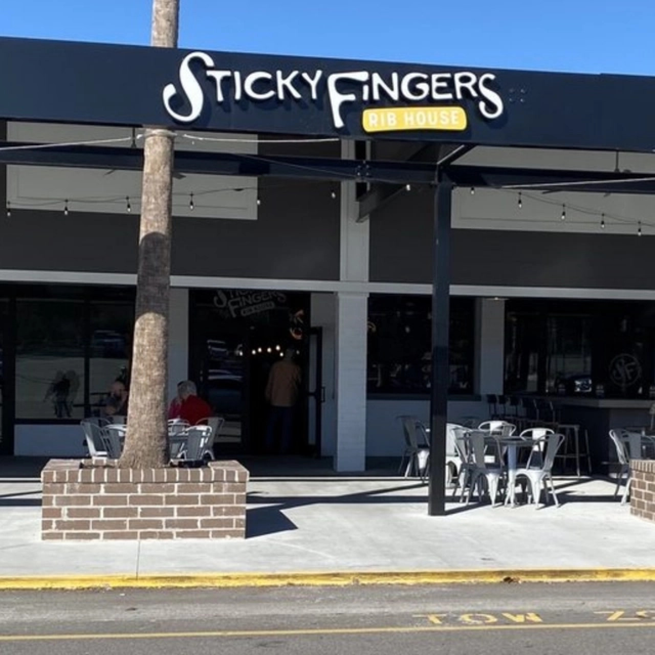 Sticky Fingers Rib House, en quiebra. Foto: Sticky Fingers Rib House.