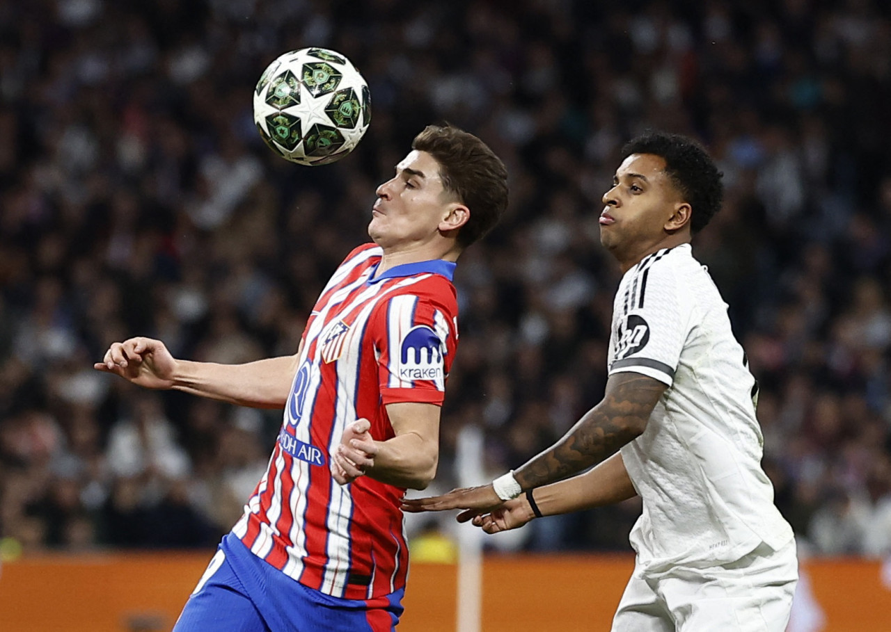 Walter Benítez tuvo una jornada para el olvido. Foto: Reuters/Juan Medina