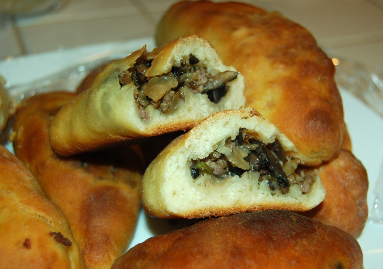 Pirozhki, empanadas ucranianas. Foto: Wikipedia