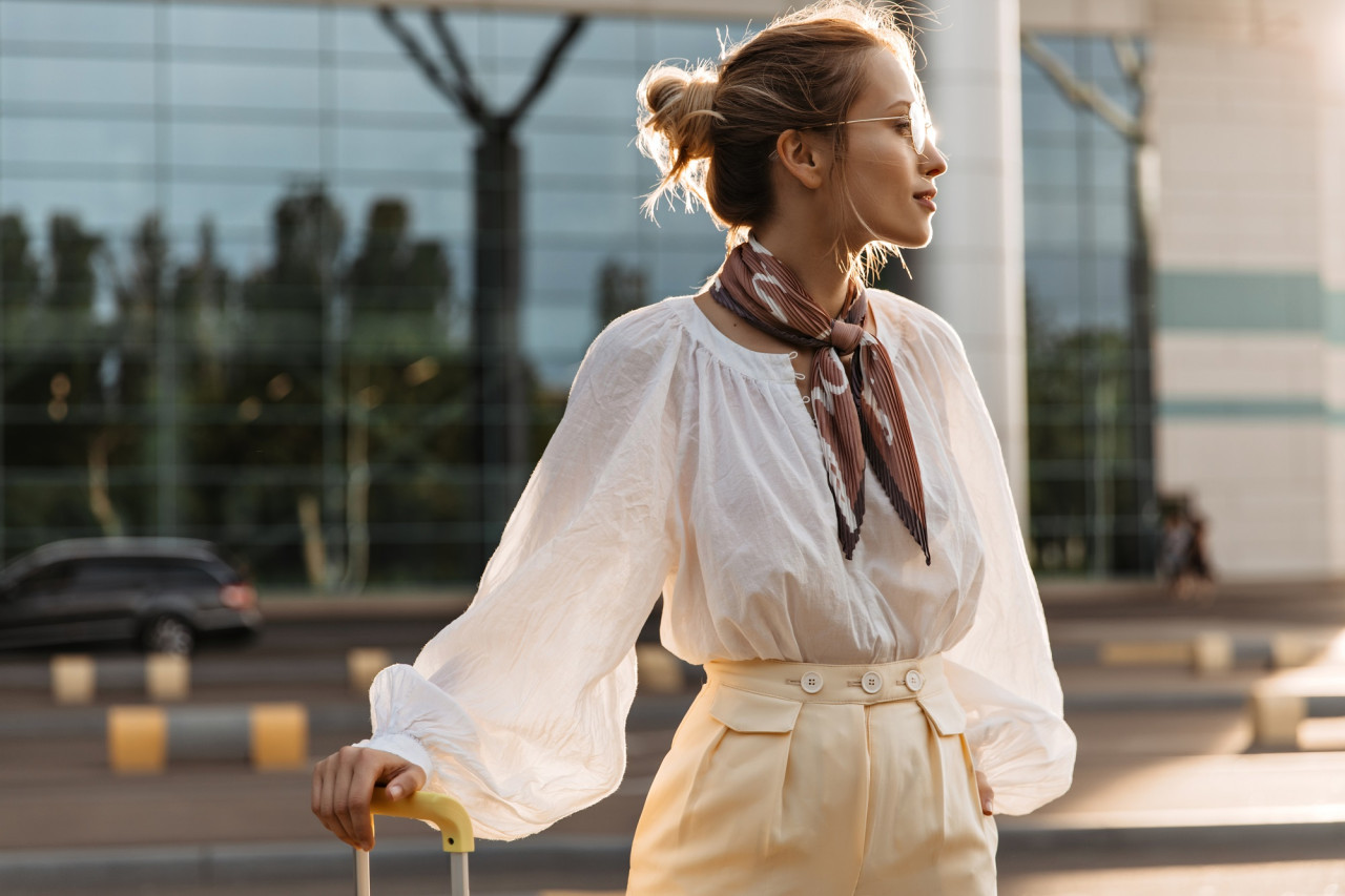 Blusa de seda. Foto Freepik