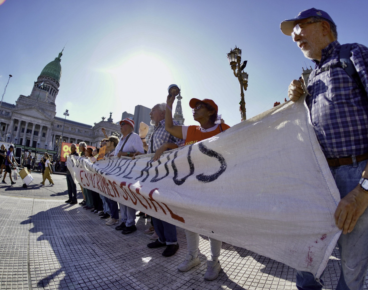 Marcha de Jubilados en el Congreso.  FOTO: CLAUDIO FANCHI/ NA.