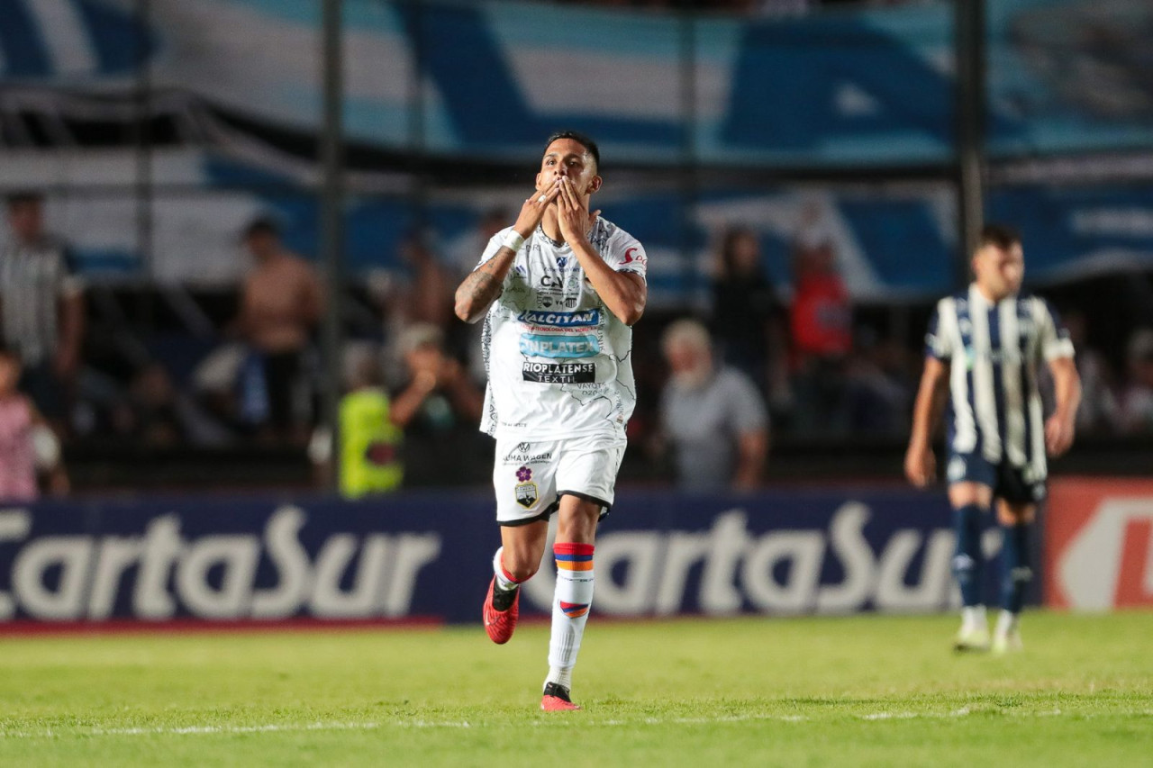 Triunfo de Deportivo Armenio ante Talleres por la Copa Argentina. Foto: @Copa_Argentina