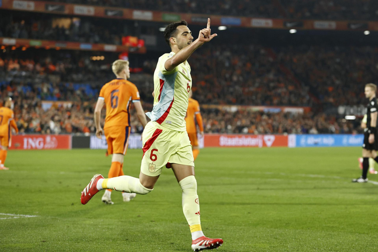 Mikel Merino; Países Bajos vs España. Foto: EFE/Maurice Van Steen